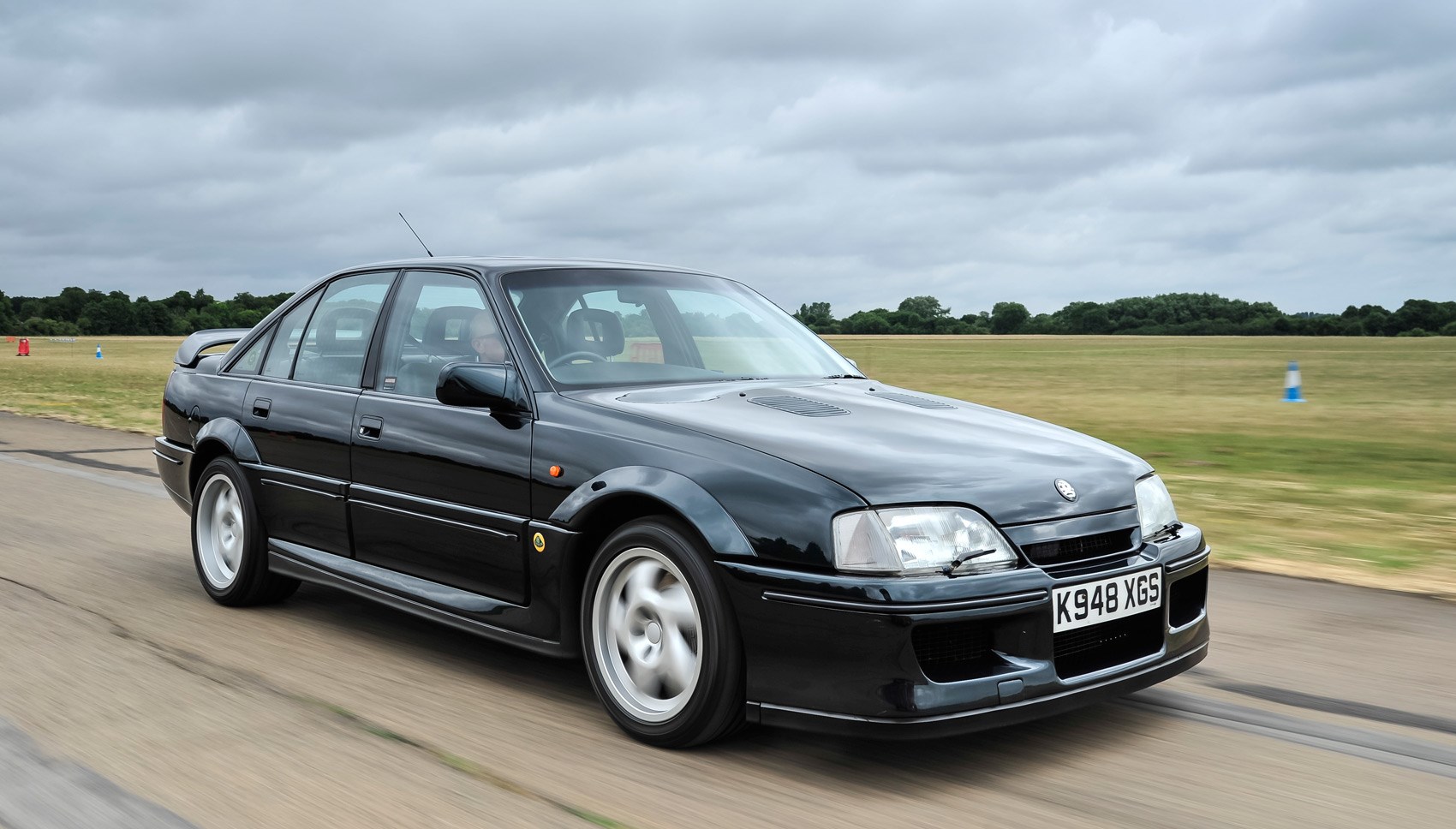 lotus_carlton_57.jpg