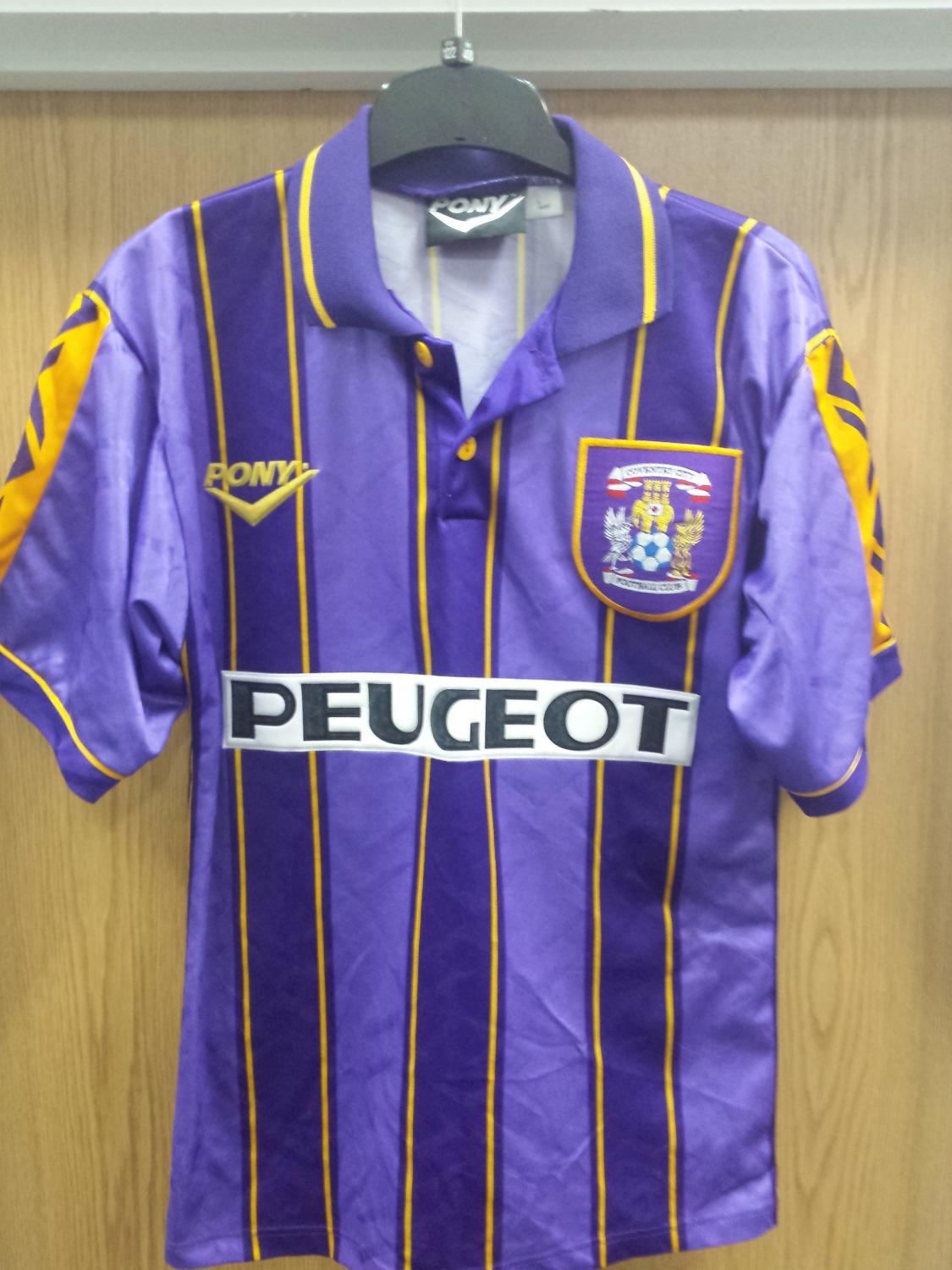 coventry-away-football-shirt-1995-1996-s_1555_1.jpg