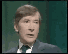 tenor.gif