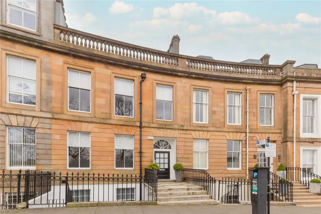 www.rightmove.co.uk