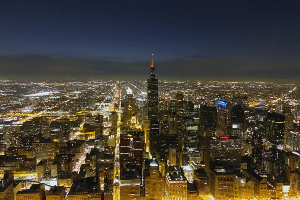 www.illinoispolicy.org